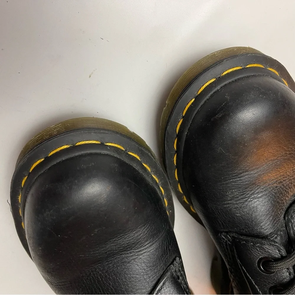 Dr. Martens 1460 Women’s Pascal Boot - Picture 4 of 7